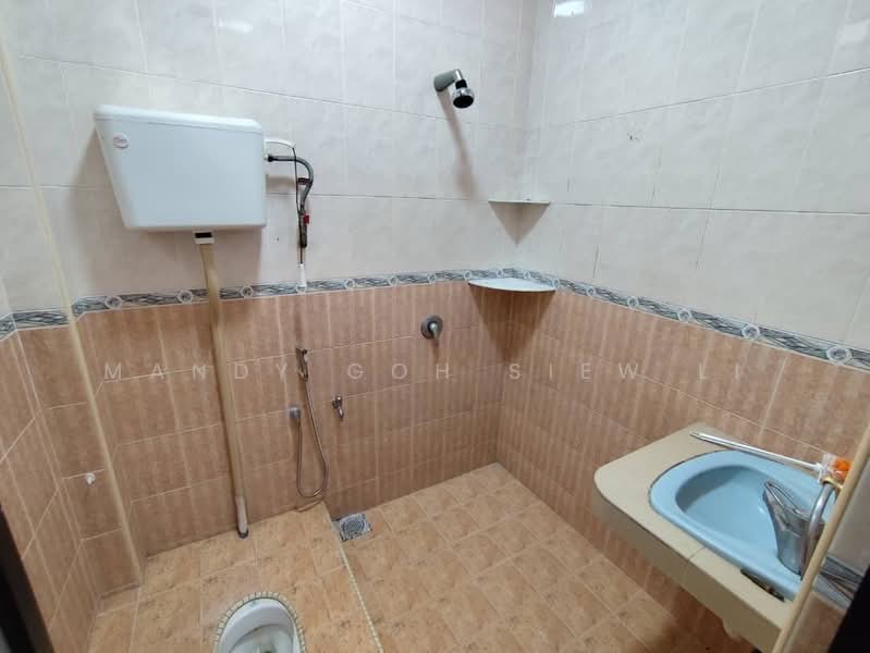 Taman Anak Bukit untuk Untuk Disewa - RM 4,000 /bulan, Mac 2026 - Bathroom - PropertyGuru.com.my
