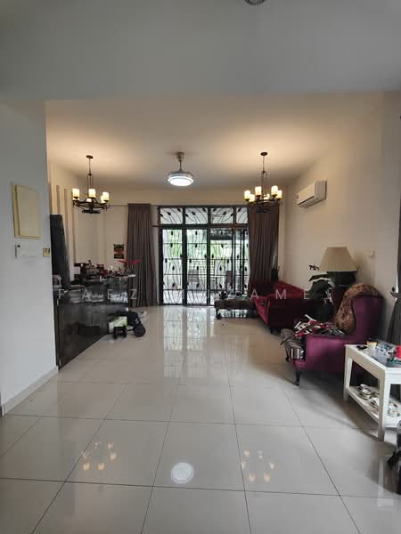 3-storey Terraced House for Sale in Sepang (Selangor) - Faez Muzamel - Living Room - PropertyGuru.com.my