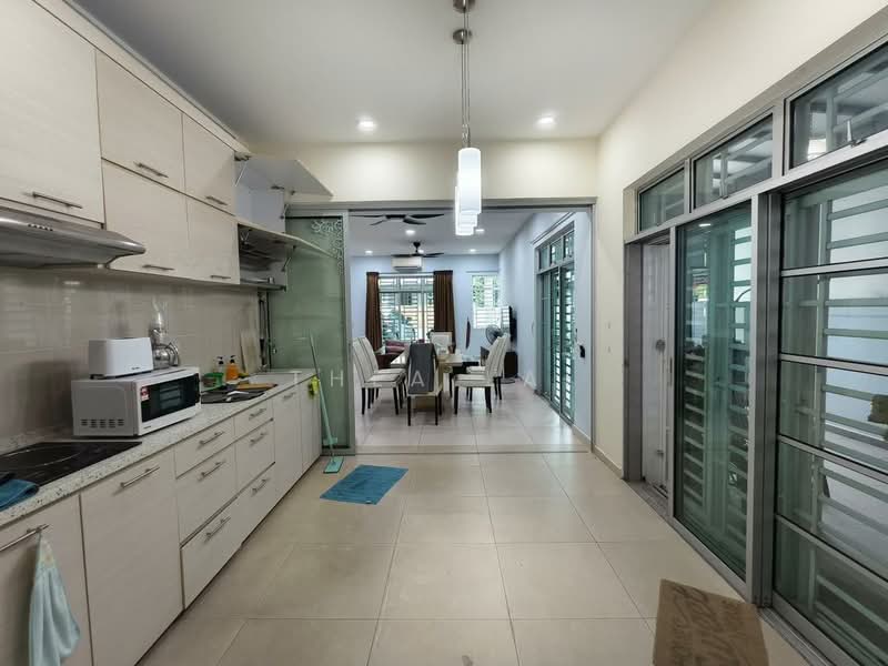 Cluster House for Rent in Taman Nusa Bestari (Iskandar Puteri (Nusajaya)) - Thea Lai - Kitchen - PropertyGuru.com.my