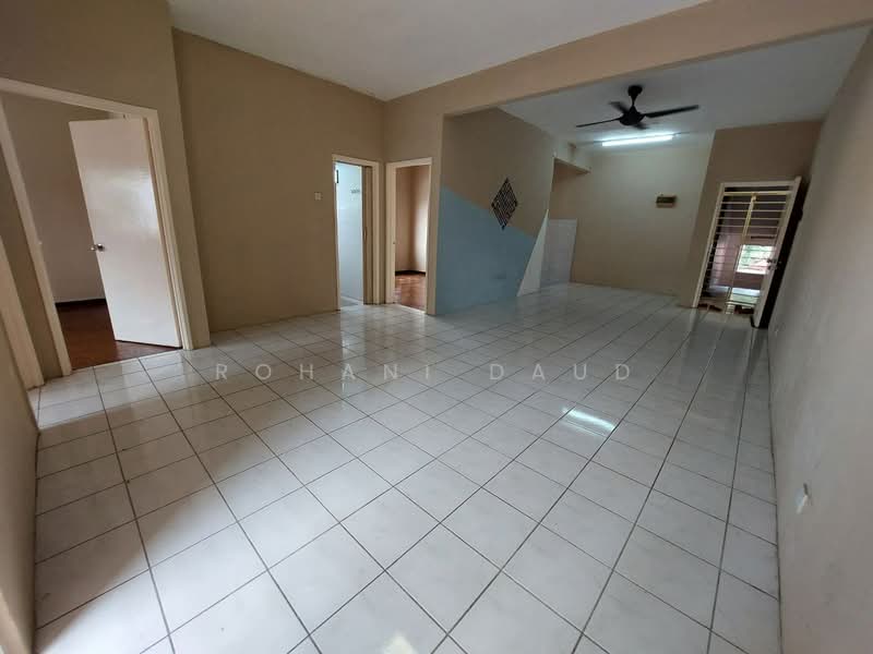 Apartment for Rent at Jasmin Apartment - Rohani Daud - Living Room - PropertyGuru.com.my