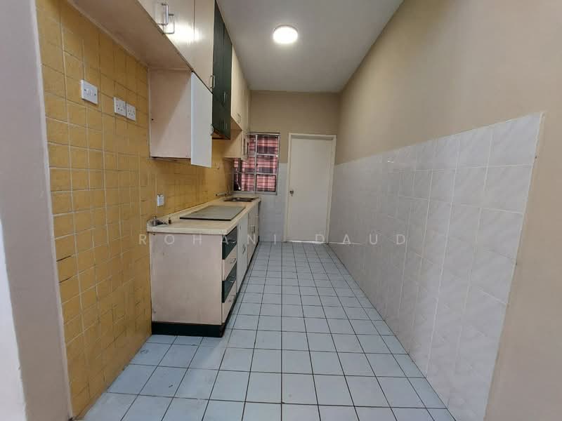 Apartment for Rent at Jasmin Apartment - Rohani Daud - Kitchen - PropertyGuru.com.my
