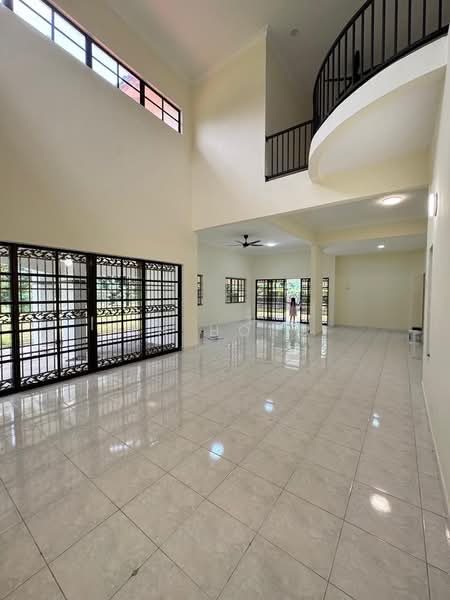 palm villa residence untuk Untuk Disewa - RM 12,000 /bulan, Mac 2026 - Living Room - PropertyGuru.com.my