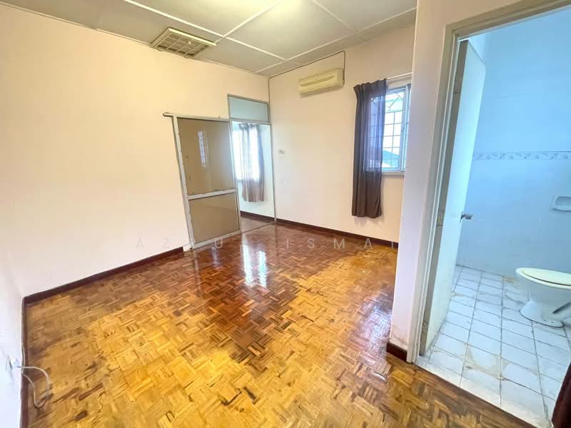 Rumah Teres untuk Dijual di Bandar Country Homes (Rawang) - Azrul Ismail - Interior - PropertyGuru.com.my