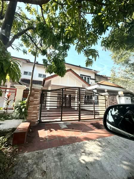 Rumah Teres untuk Dijual di Bandar Country Homes (Rawang) - Azrul Ismail - Exterior - PropertyGuru.com.my