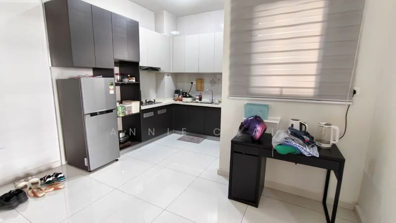 Condominium for Rent at Bay Point @ Country Garden Danga Bay - Annie Chai - Kitchen - PropertyGuru.com.my