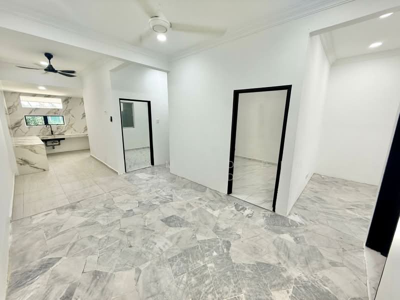 1-storey Terraced House for Sale in Taman Meru (Klang) - Mohammad Din Majid - Interior - PropertyGuru.com.my