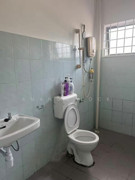 2-storey Terraced House for Rent in Seremban (Negeri Sembilan) - Amanda Lock - Bathroom - PropertyGuru.com.my
