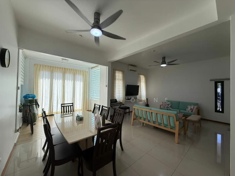 Cluster House for Sale in Horizon Hills (Iskandar Puteri (Nusajaya)) - Bu Ee Vonne - Living Room - PropertyGuru.com.my