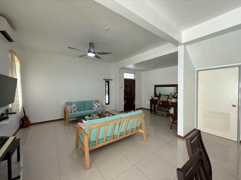 Cluster House for Sale in Horizon Hills (Iskandar Puteri (Nusajaya)) - Bu Ee Vonne - Living Room - PropertyGuru.com.my