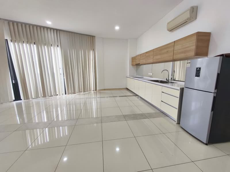 Offices, Shops @ Plaza Arkadia untuk Untuk Dijual - RM 2,300,000, Mac 2026 - Kitchen - PropertyGuru.com.my