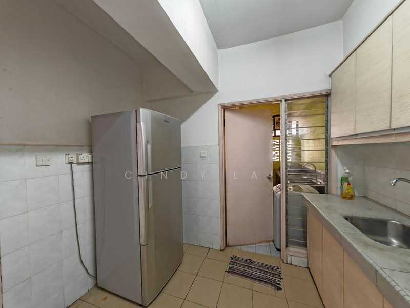 Apartment for Rent at Anjung Hijau (Greenfields) - Cindy Lai - Kitchen - PropertyGuru.com.my