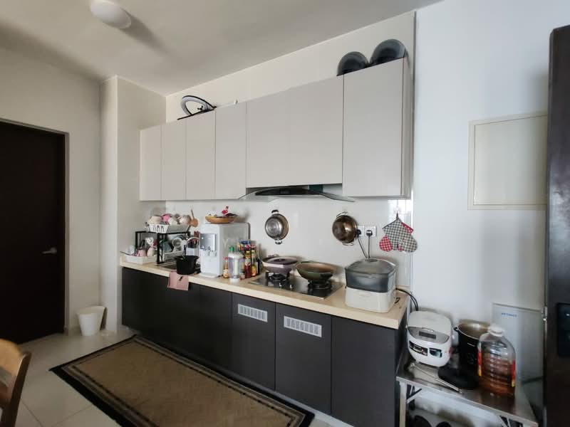 Condominium for Sale at Kings Bay @ Country Garden Danga Bay - Ng Yong Lin - Kitchen - PropertyGuru.com.my