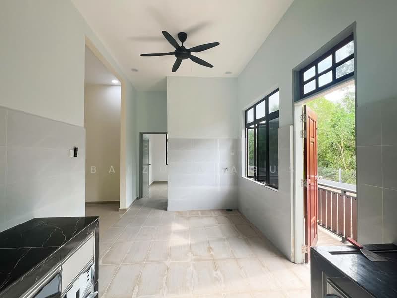 Kampung Mengabang Bakong @ Batu Rakit untuk Untuk Dijual - RM 475,000, Mac 2026 - Interior - PropertyGuru.com.my