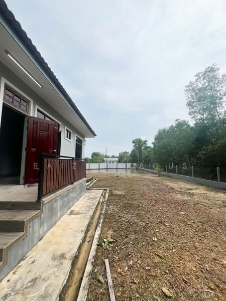 Kampung Mengabang Bakong @ Batu Rakit untuk Untuk Dijual - RM 475,000, Mac 2026 - Exterior - PropertyGuru.com.my