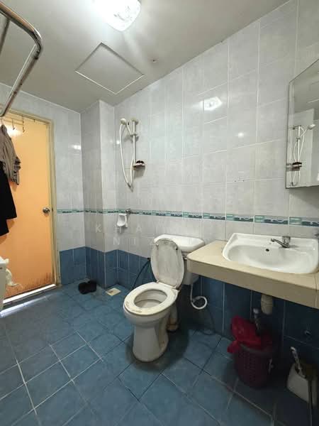 Condominium for Sale at Ampang Boulevard - Khairul Nizam - Bathroom - PropertyGuru.com.my