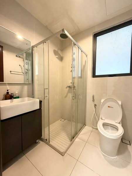 Condominium for Sale at Amberside @ Country Garden Danga Bay - Elyn Chai - Bathroom - PropertyGuru.com.my