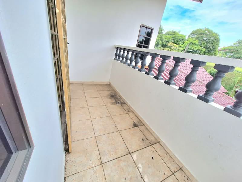 Seksyen 9 untuk Untuk Dijual - RM 1,800,000, Mac 2026 - Balcony - PropertyGuru.com.my