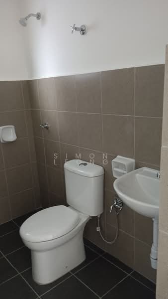 Condominium for Sale at Sri Angsana Hilir - Simon Leong - Bathroom - PropertyGuru.com.my