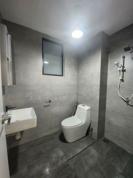 Service Residence for Sale at SUNSURIA FORUM SERVICED APARTMENT - Bryan Cho - Bathroom - PropertyGuru.com.my