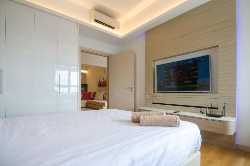 Kediaman Servis untuk Dijual di Suasana Bukit Ceylon / Raja Chulan Residences - Rony Yeo - Bedroom - PropertyGuru.com.my