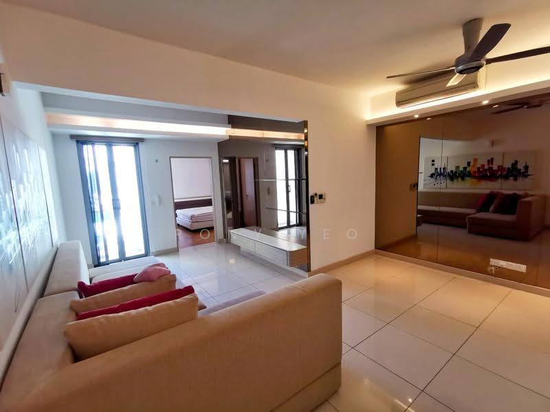 Kediaman Servis untuk Dijual di Suasana Bukit Ceylon / Raja Chulan Residences - Rony Yeo - Living Room - PropertyGuru.com.my