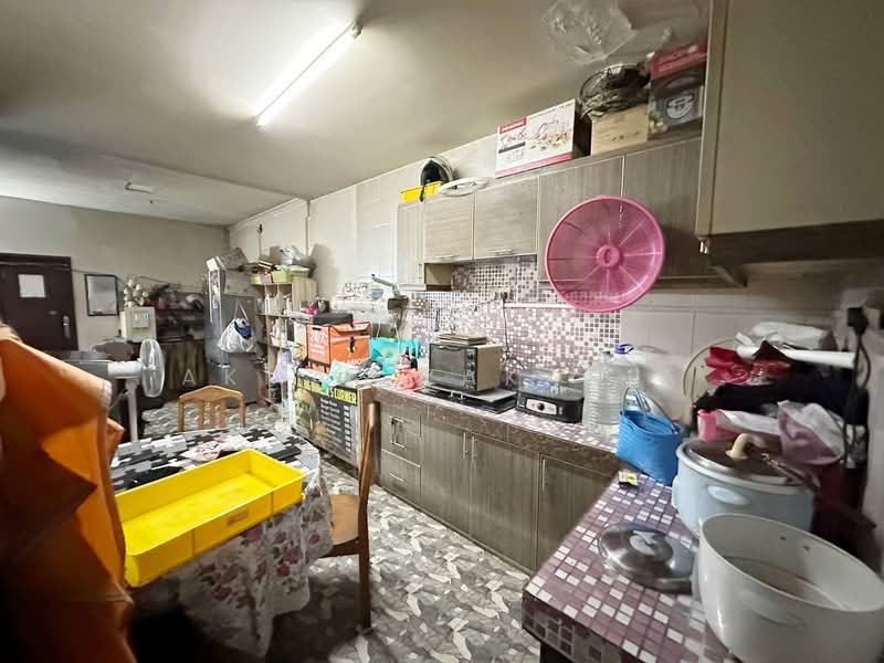 2-storey Terraced House for Sale in Nilai (Negeri Sembilan) - Akmal Zakaria - Kitchen - PropertyGuru.com.my