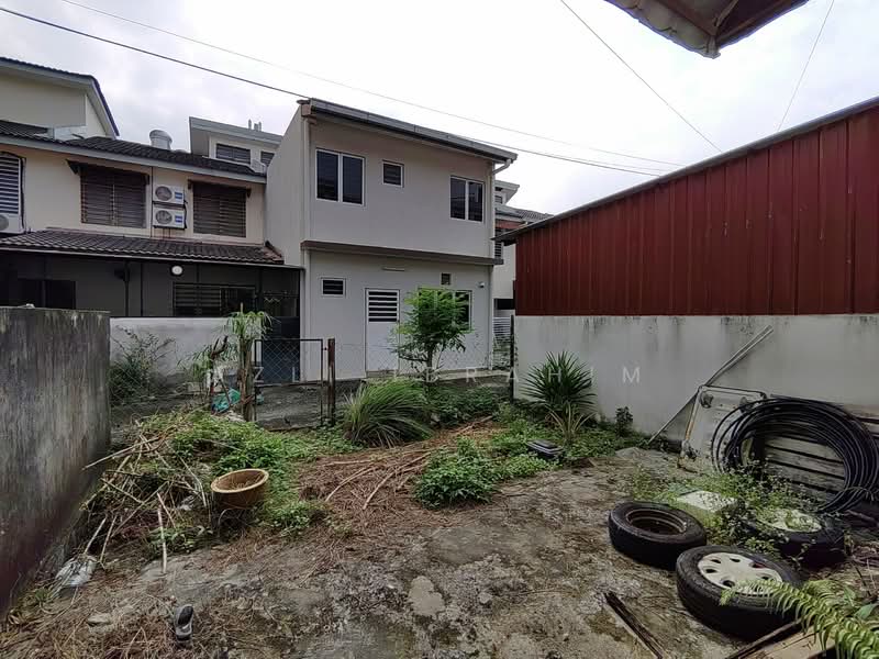 2-storey Terraced House for Sale in Taman Putra Perdana (Puchong) - Azli Ibrahim - Exterior - PropertyGuru.com.my