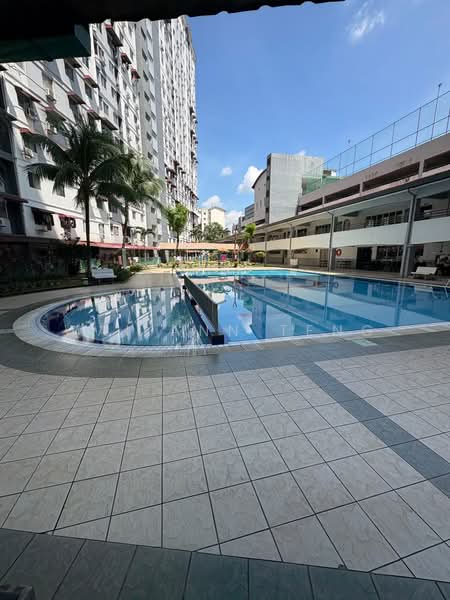 Apartment for Rent at Pangsapuri Vista Serdang - Wai Ann Teng - Exterior - PropertyGuru.com.my