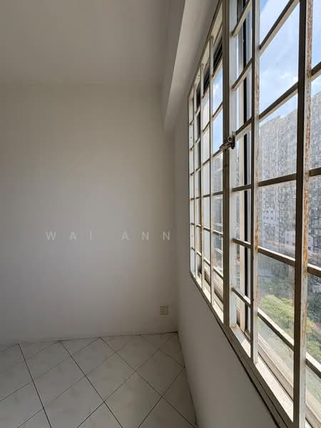 Apartment for Rent at Pangsapuri Vista Serdang - Wai Ann Teng - Interior - PropertyGuru.com.my