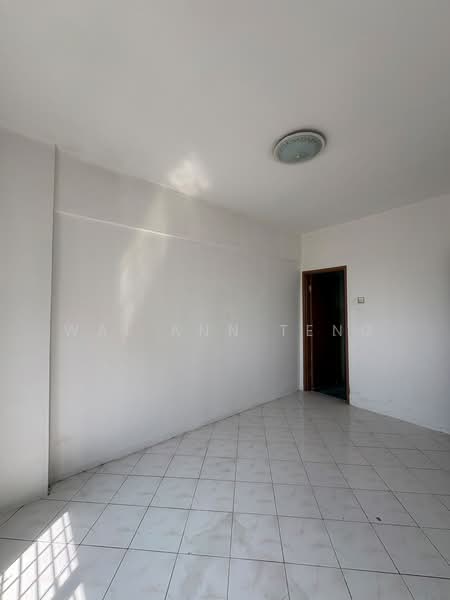 Apartment for Rent at Pangsapuri Vista Serdang - Wai Ann Teng - Interior - PropertyGuru.com.my