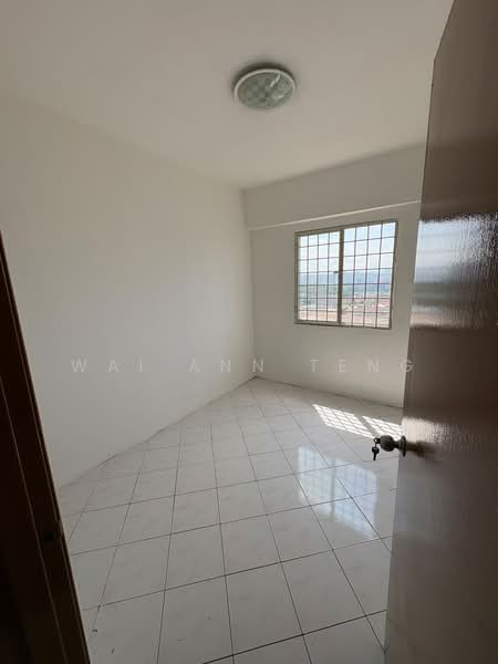 Apartment for Rent at Pangsapuri Vista Serdang - Wai Ann Teng - Interior - PropertyGuru.com.my