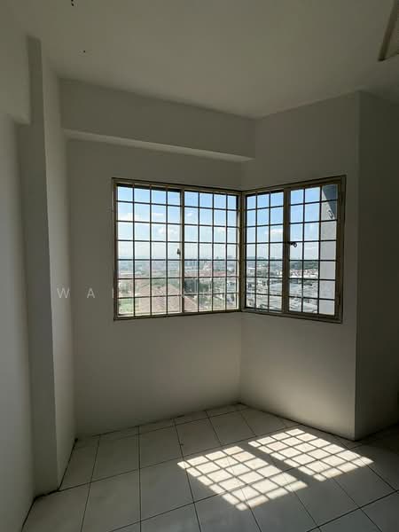 Apartment for Rent at Pangsapuri Vista Serdang - Wai Ann Teng - Interior - PropertyGuru.com.my