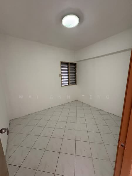Apartment for Rent at Pangsapuri Vista Serdang - Wai Ann Teng - PropertyGuru.com.my