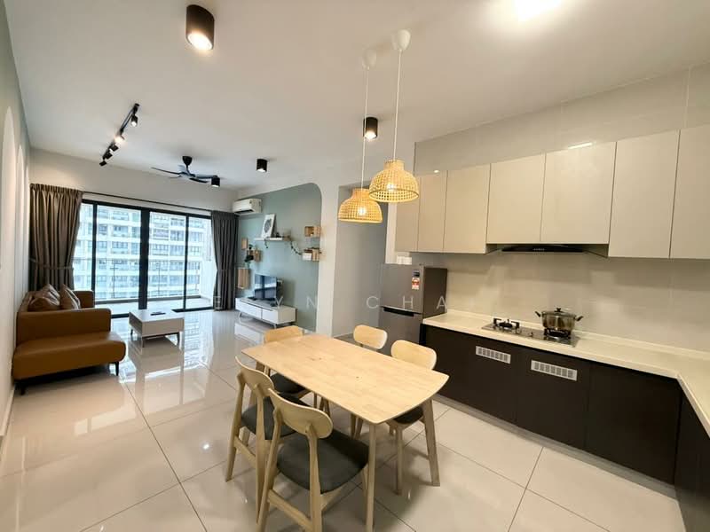 Kondominium untuk Dijual di Bay Point @ Country Garden Danga Bay - Elyn Chai - Living Room - PropertyGuru.com.my