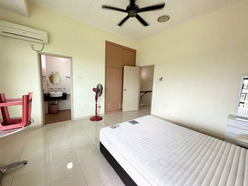 Taman Sri Pulai Perdana 2 untuk Untuk Dijual - RM 650,000, Mac 2026 - Bedroom - PropertyGuru.com.my