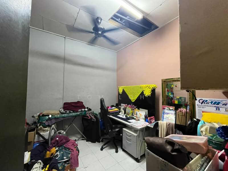 Taman Senai Utama untuk Untuk Dijual - RM 390,000, Mac 2026 - Study - PropertyGuru.com.my