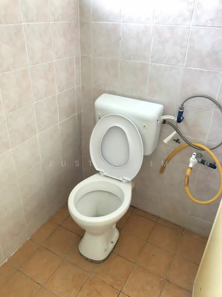Flat for Sale at Desa Lembah Permai - Justin Lim - Bathroom - PropertyGuru.com.my