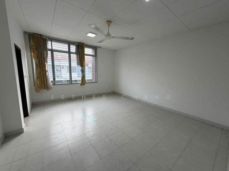 Nusa Bayu untuk Untuk Dijual - RM 588,000, Mac 2026 - Living Room - PropertyGuru.com.my