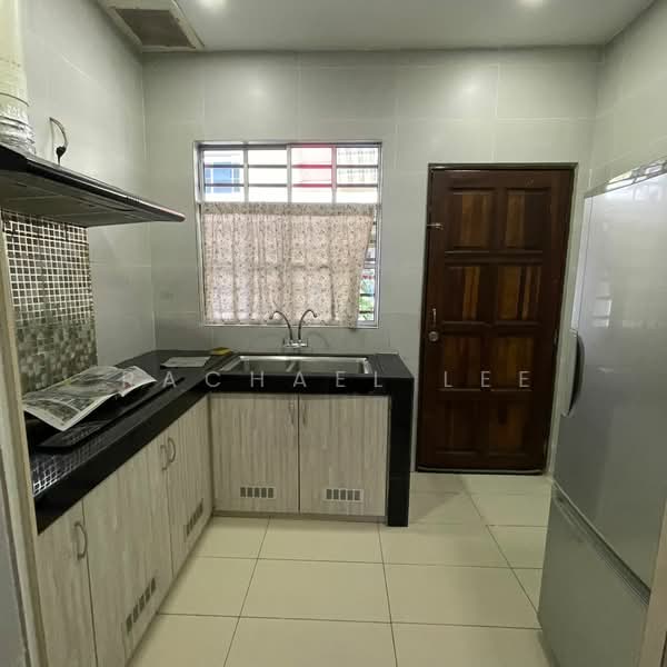 2-storey Terraced House for Rent in BANDAR PUCHONG JAYA (Puchong) - Rachael Lee - Kitchen - PropertyGuru.com.my
