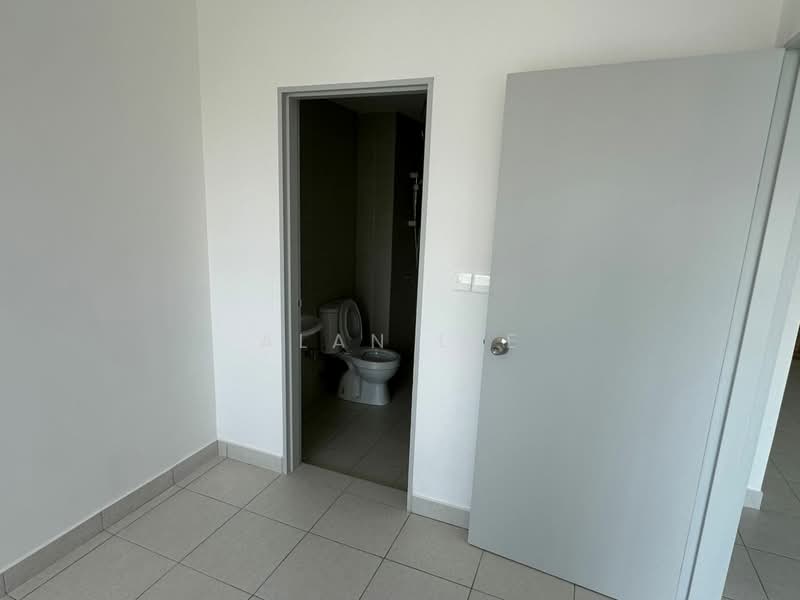 Condominium for Sale at Residensi Bukit Palma 3 (Palm Hill Residence 3) - Alan Lee - Bathroom - PropertyGuru.com.my