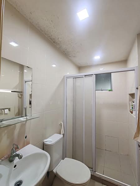 Service Residence for Sale at OUG Parklane - Elven Tan - Bathroom - PropertyGuru.com.my