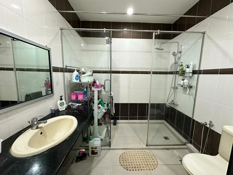 SOLOK TEMBAGA, ISLAND PARK, GREENLANE untuk Untuk Dijual - RM 1,550,000, Mac 2026 - Bathroom - PropertyGuru.com.my