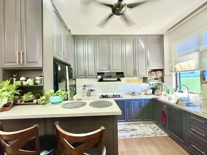 2-storey Terraced House for Sale in Shah Alam (Selangor) - Deeya Yusof - Kitchen - PropertyGuru.com.my