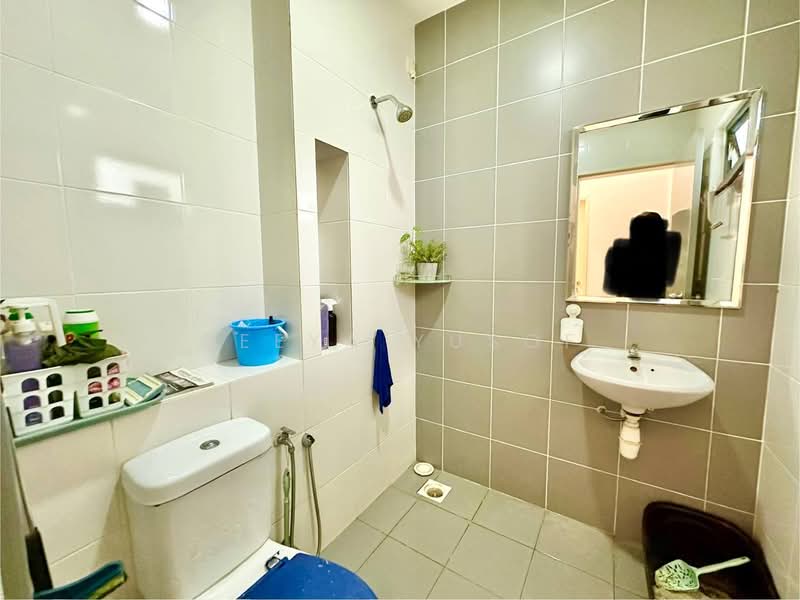 2-storey Terraced House for Sale in Shah Alam (Selangor) - Deeya Yusof - Bathroom - PropertyGuru.com.my