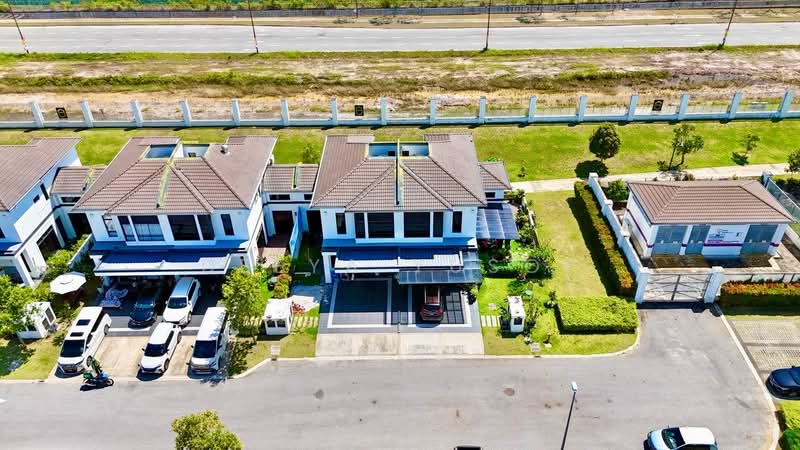 2-storey Terraced House for Sale in Shah Alam (Selangor) - Deeya Yusof - Exterior - PropertyGuru.com.my