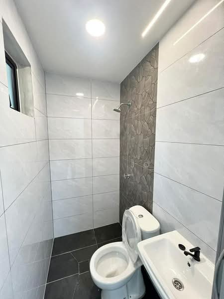 1-storey Terraced House for Sale in Taman Melodies (Johor Bahru) - Janlly Jong - Bathroom - PropertyGuru.com.my