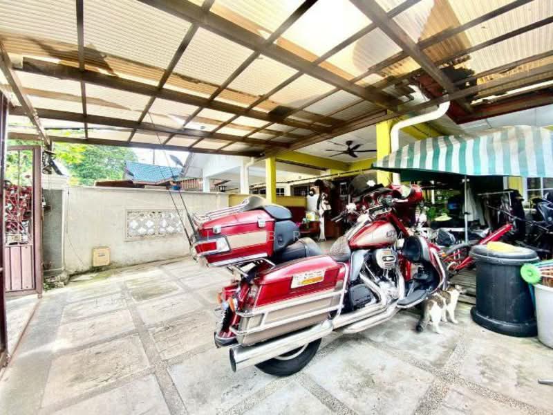 2-storey Terraced House for Sale in Seksyen 4 (Bangi) - Azli Ibrahim - Exterior - PropertyGuru.com.my