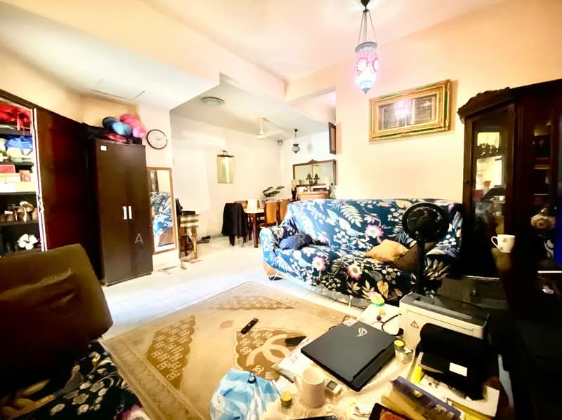 2-storey Terraced House for Sale in Seksyen 4 (Bangi) - Azli Ibrahim - Living Room - PropertyGuru.com.my