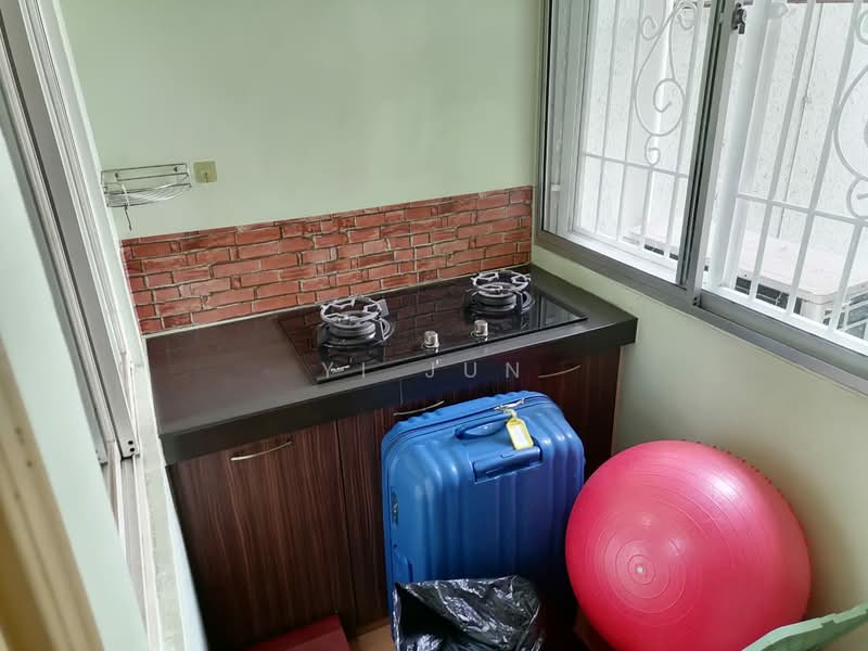 Desa Impiana untuk Untuk Disewa - RM 1,500 /bulan, Mac 2026 - Kitchen - PropertyGuru.com.my