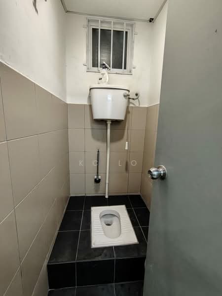 Oasis Business Centre untuk Untuk Disewa - RM 2,800 /bulan, Apr 2026 - Bathroom - PropertyGuru.com.my